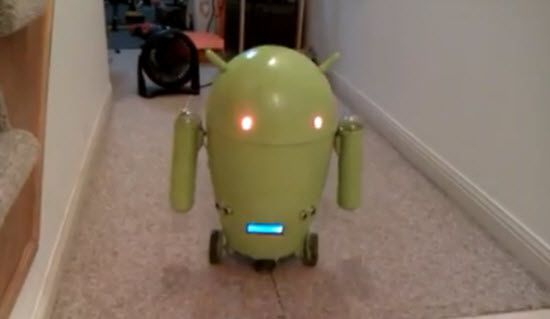 Android Robot made out of a trash can Android Robot made out of a trash can